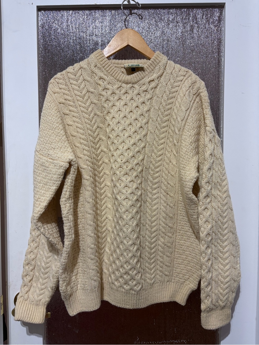 Carraig Donn 100% Pure New Wool Cable Knit Crewneck Sweater - Cream